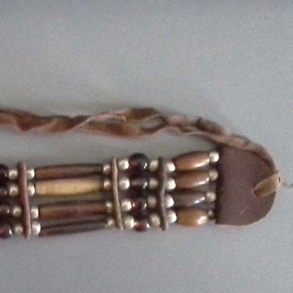 Native American Style 4 Row Bone Choker Necklace w/Real Suede Leather - Picture 3 of 3